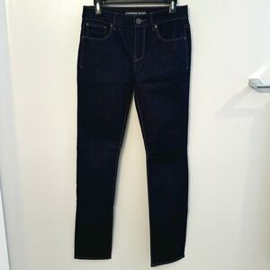 NWT Express Women’s Skinny Mid Rise Jeans - Size 6 Long